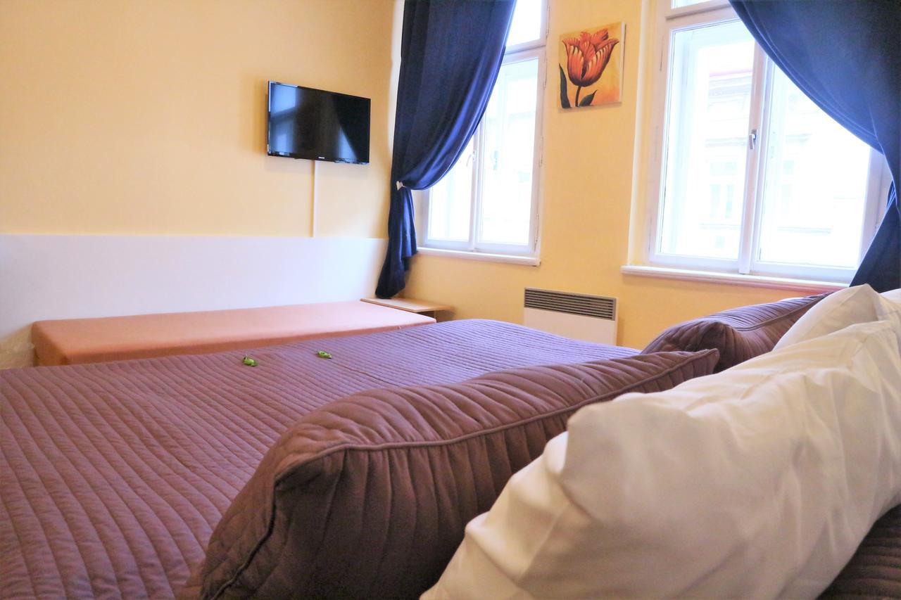 City Lounge Crown Hotel Praga Zewnętrze zdjęcie